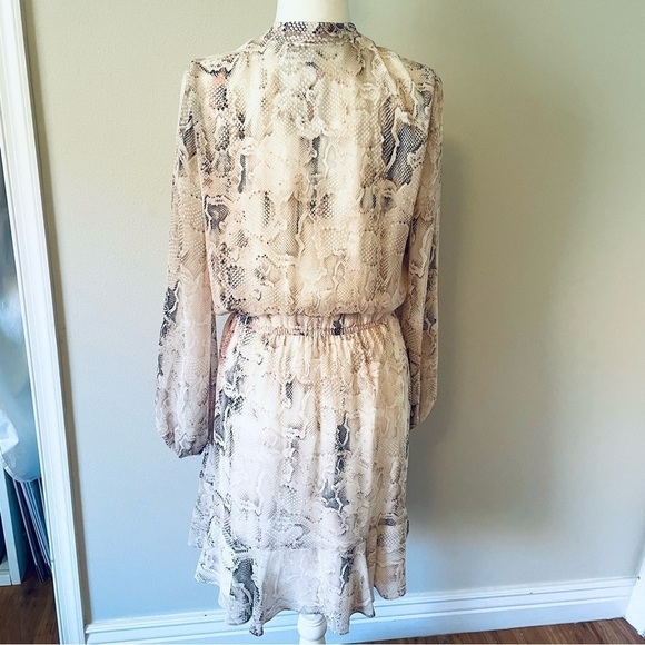 WHITE HOUSE BLACK MARKET Blouson Dress – Pink Python Print – Size 10 - Picture 5 of 10